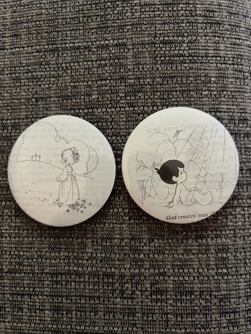 Vintage Illustration Compact Pair in White